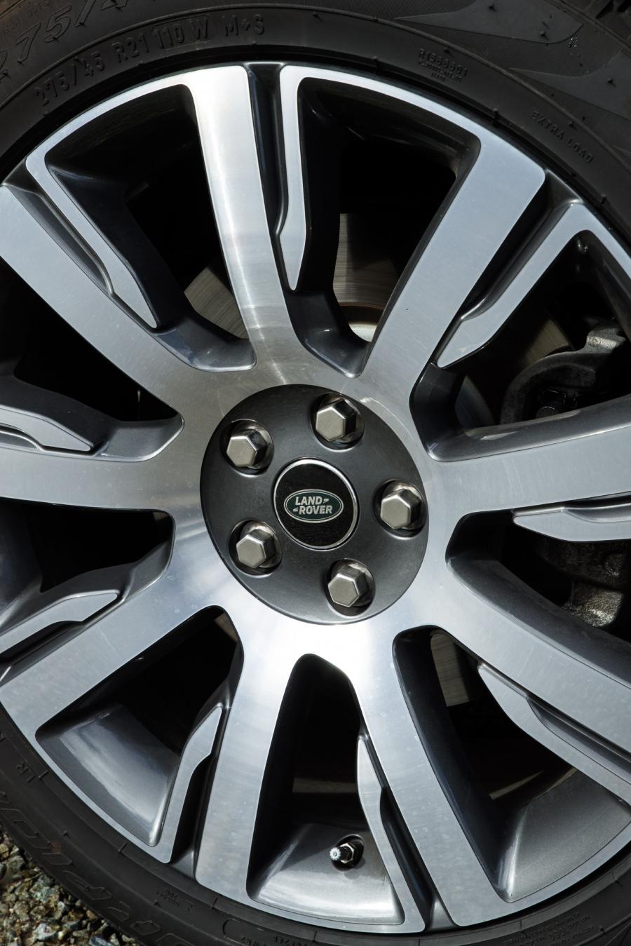 Колеса Land Rover Discovery HSE 2017 года  (UK) (фото 21 из 40)
